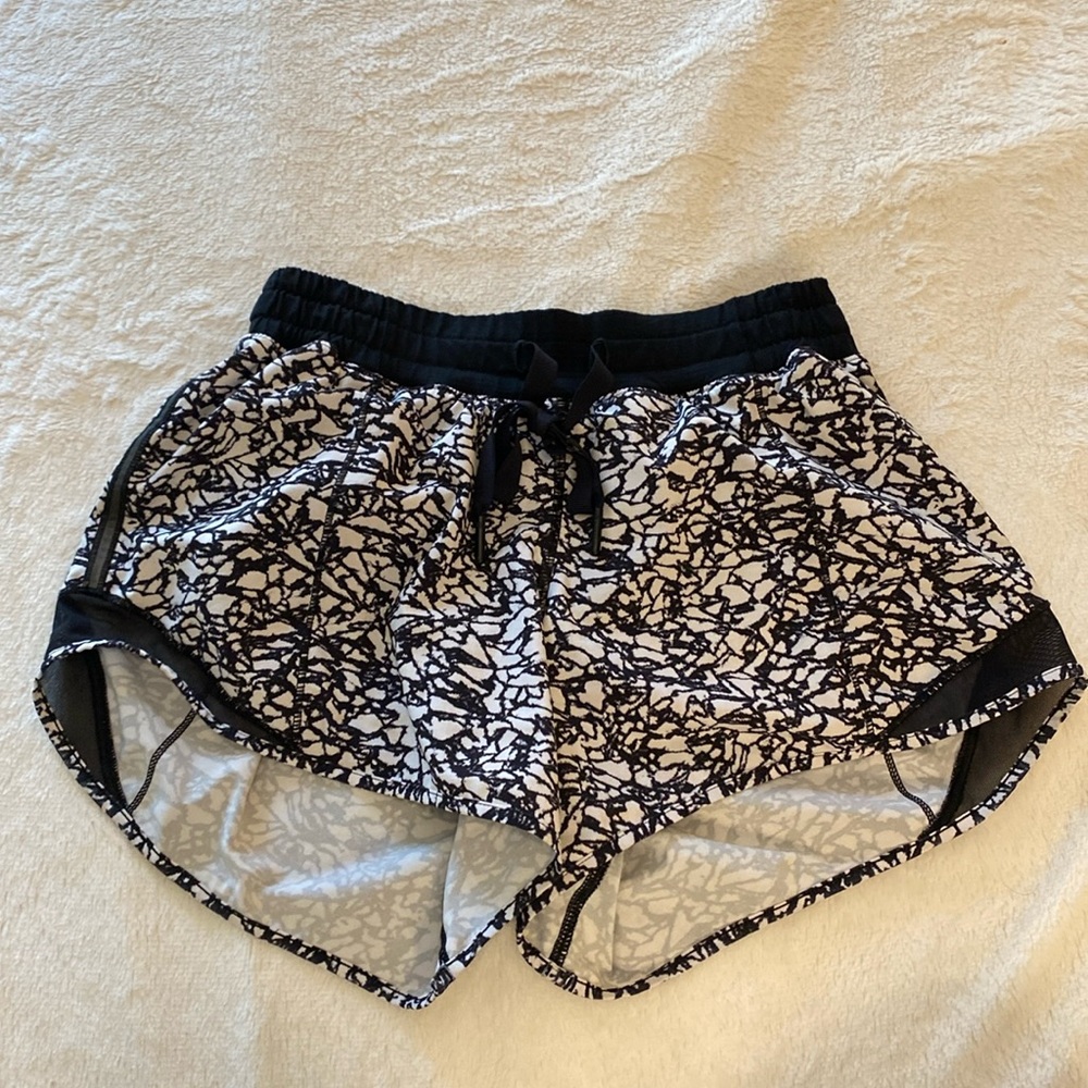 Tracker shorts